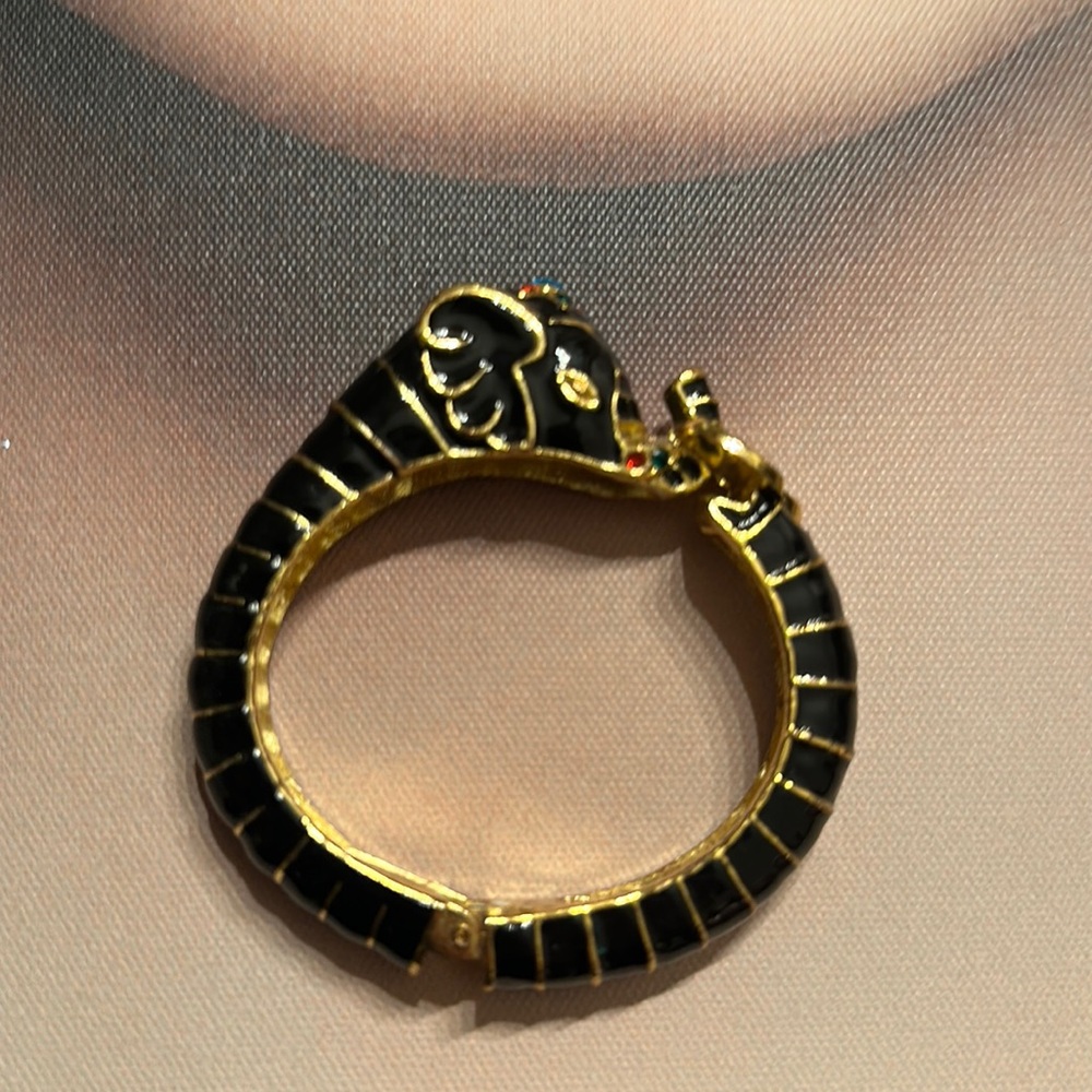 Vintage black and white elephant clamper bracelet statement style